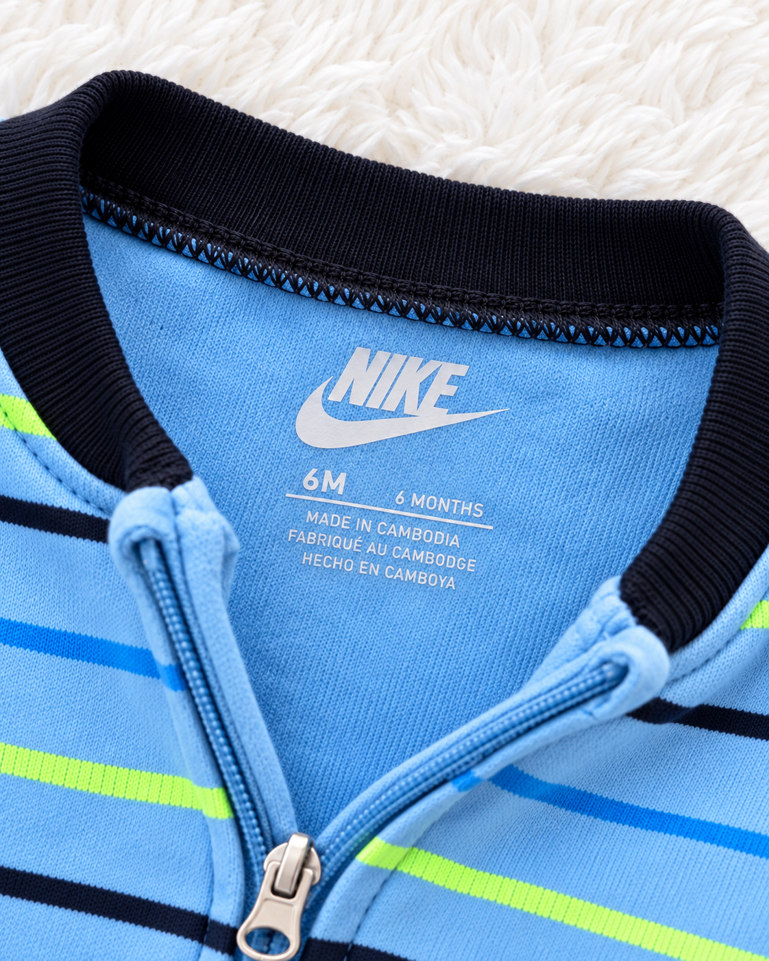 Nike size 6 months label detail