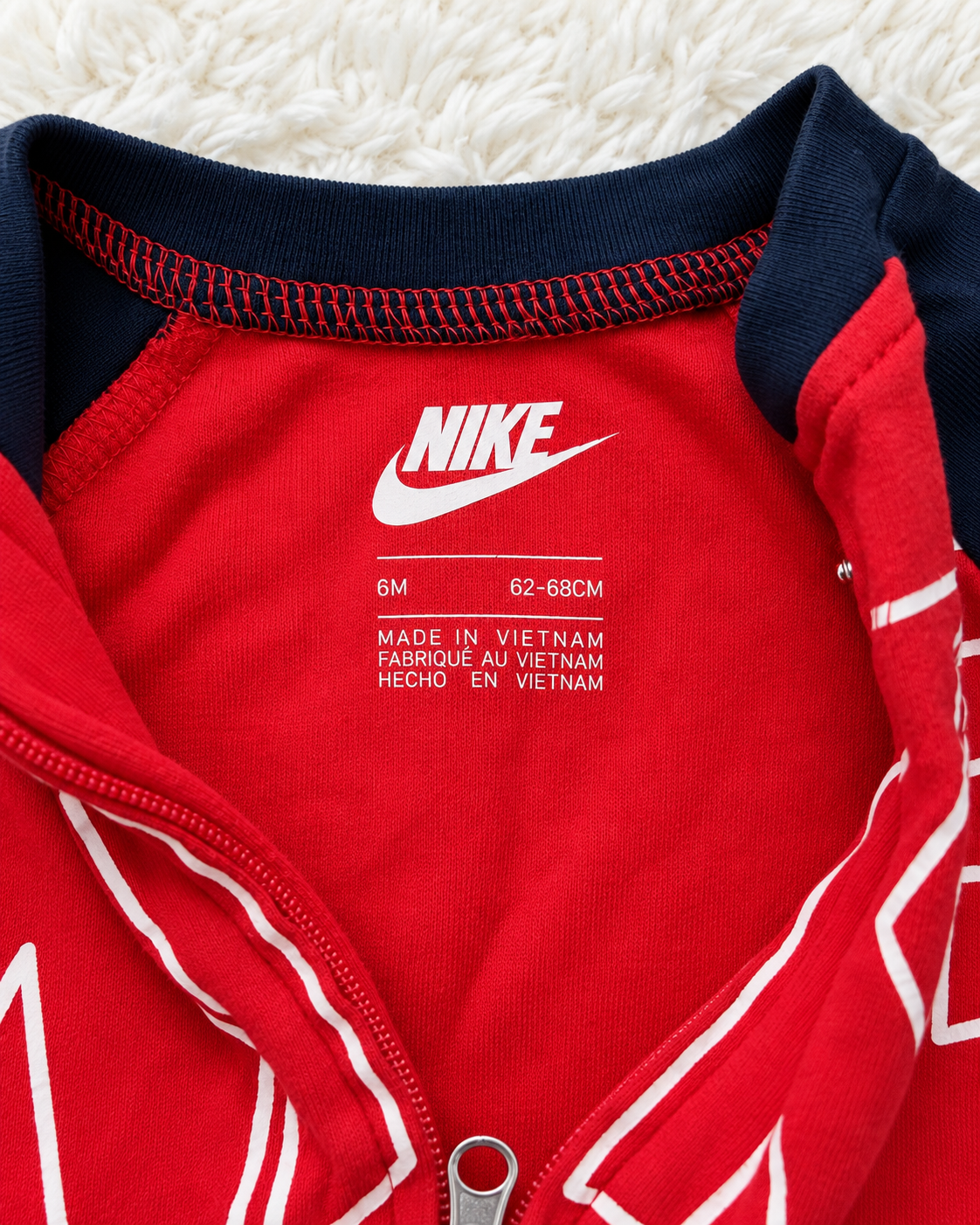 Nike size 6 months label detail