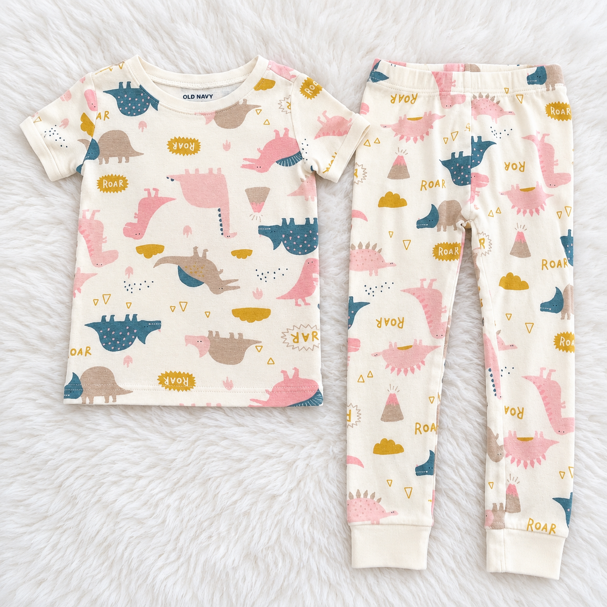 Old Navy dinosaur pajama set size 4T